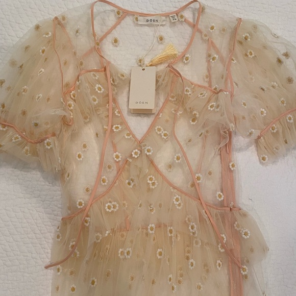 Doen Zelda Floral Daisy Faded Peach Dress Size XS - Picture 2 of 6